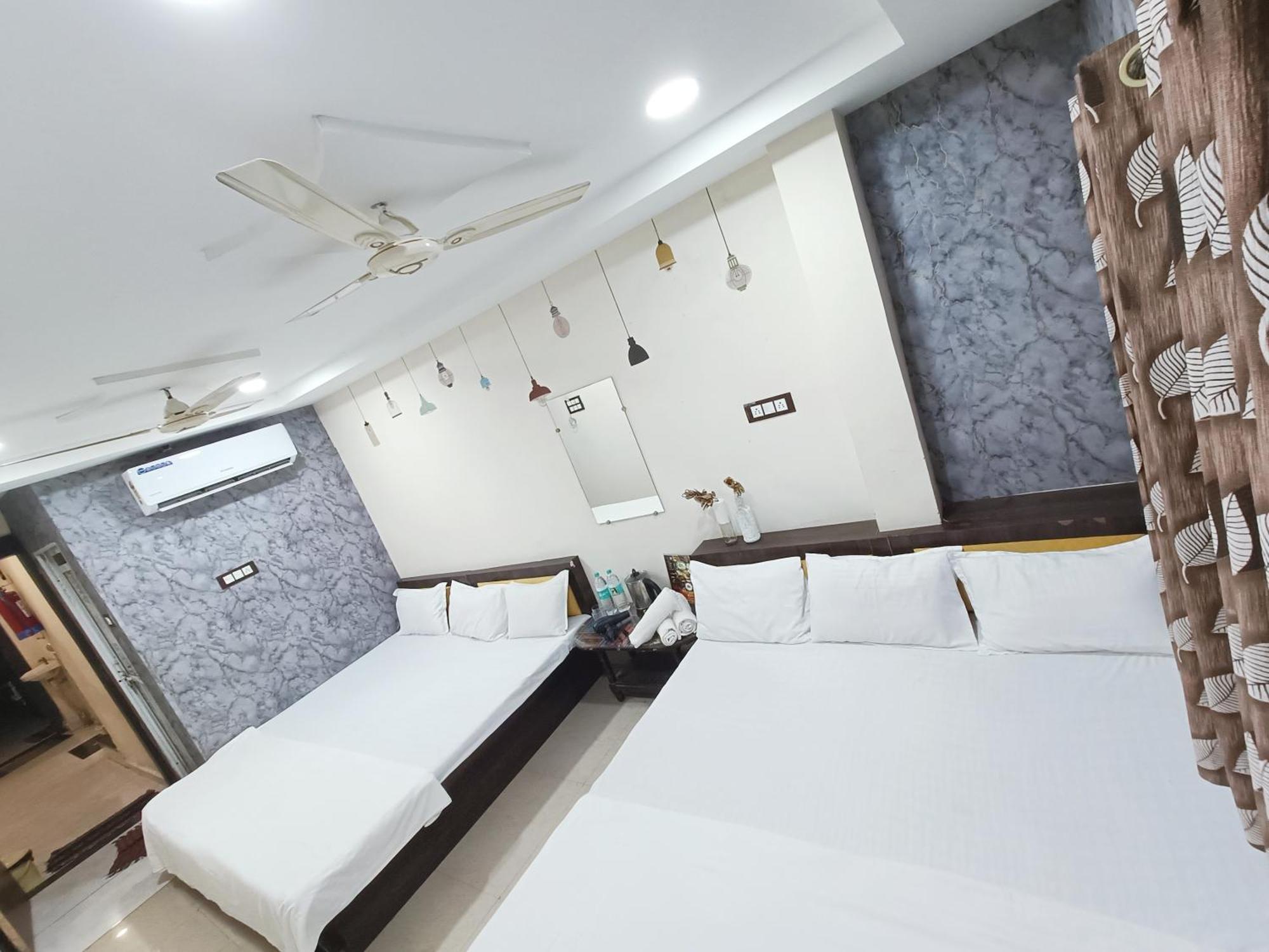 Ginger Hotels Ujjain Tower Kshipra Inn-Family Stay Airconditioned Hotel Εξωτερικό φωτογραφία