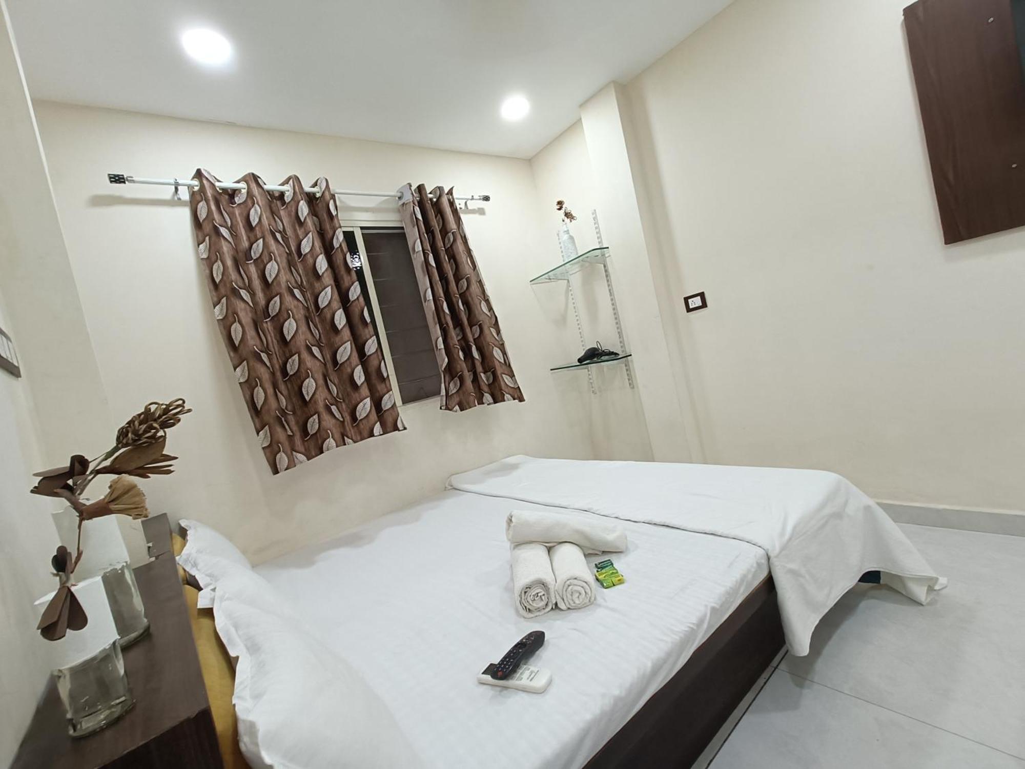 Ginger Hotels Ujjain Tower Kshipra Inn-Family Stay Airconditioned Hotel Εξωτερικό φωτογραφία