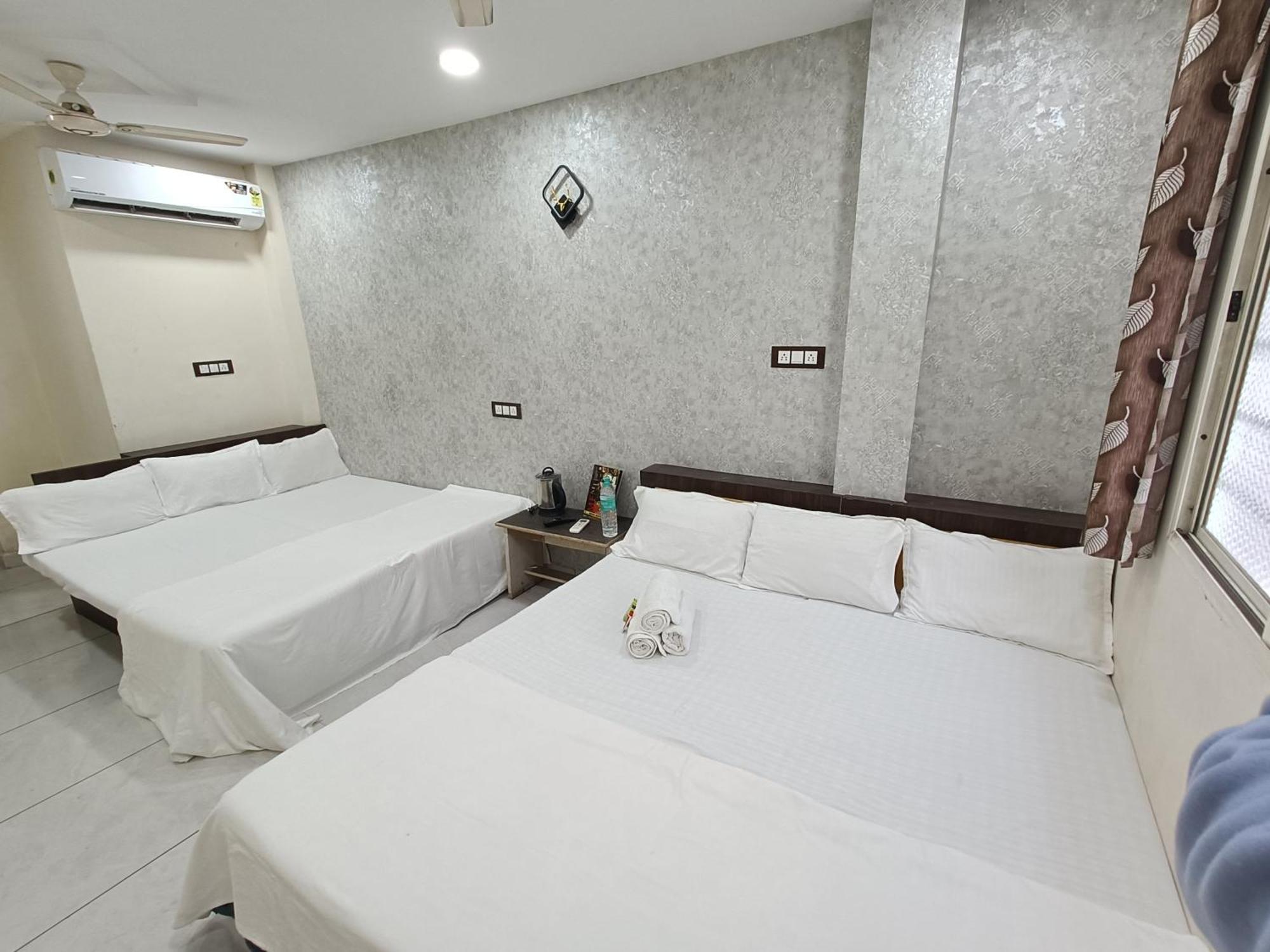 Ginger Hotels Ujjain Tower Kshipra Inn-Family Stay Airconditioned Hotel Εξωτερικό φωτογραφία