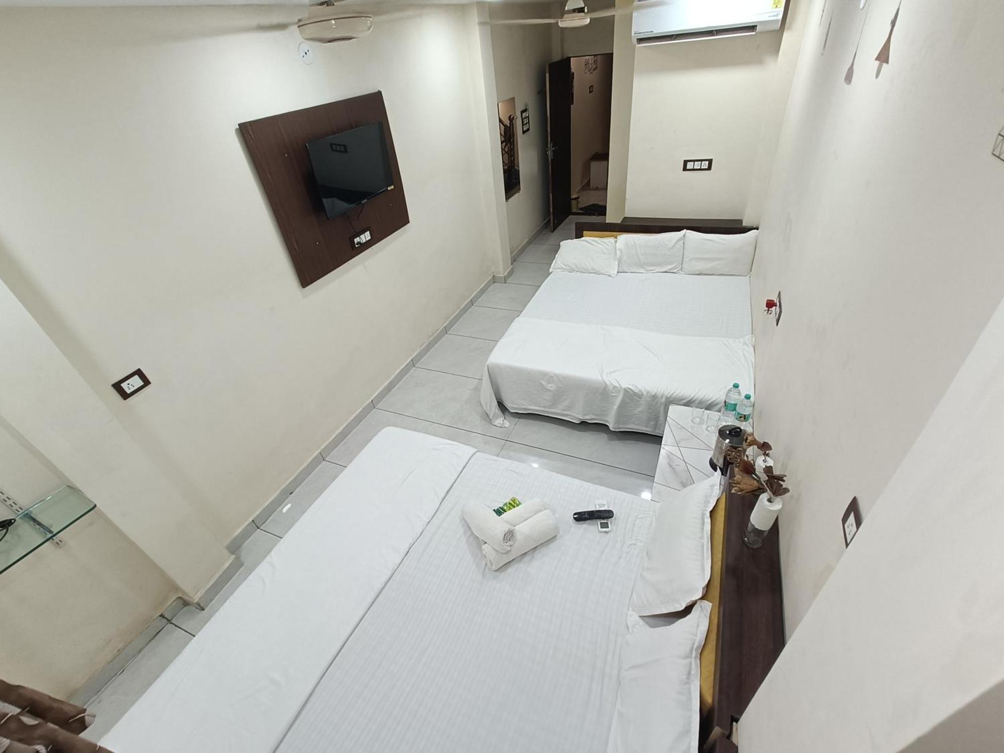 Ginger Hotels Ujjain Tower Kshipra Inn-Family Stay Airconditioned Hotel Εξωτερικό φωτογραφία